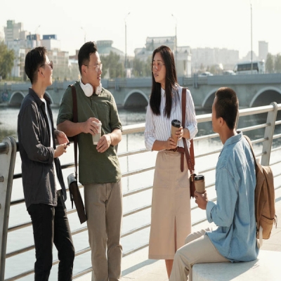 上海市比樂中學(xué)召開“不忘初心、牢記使命”主題教育